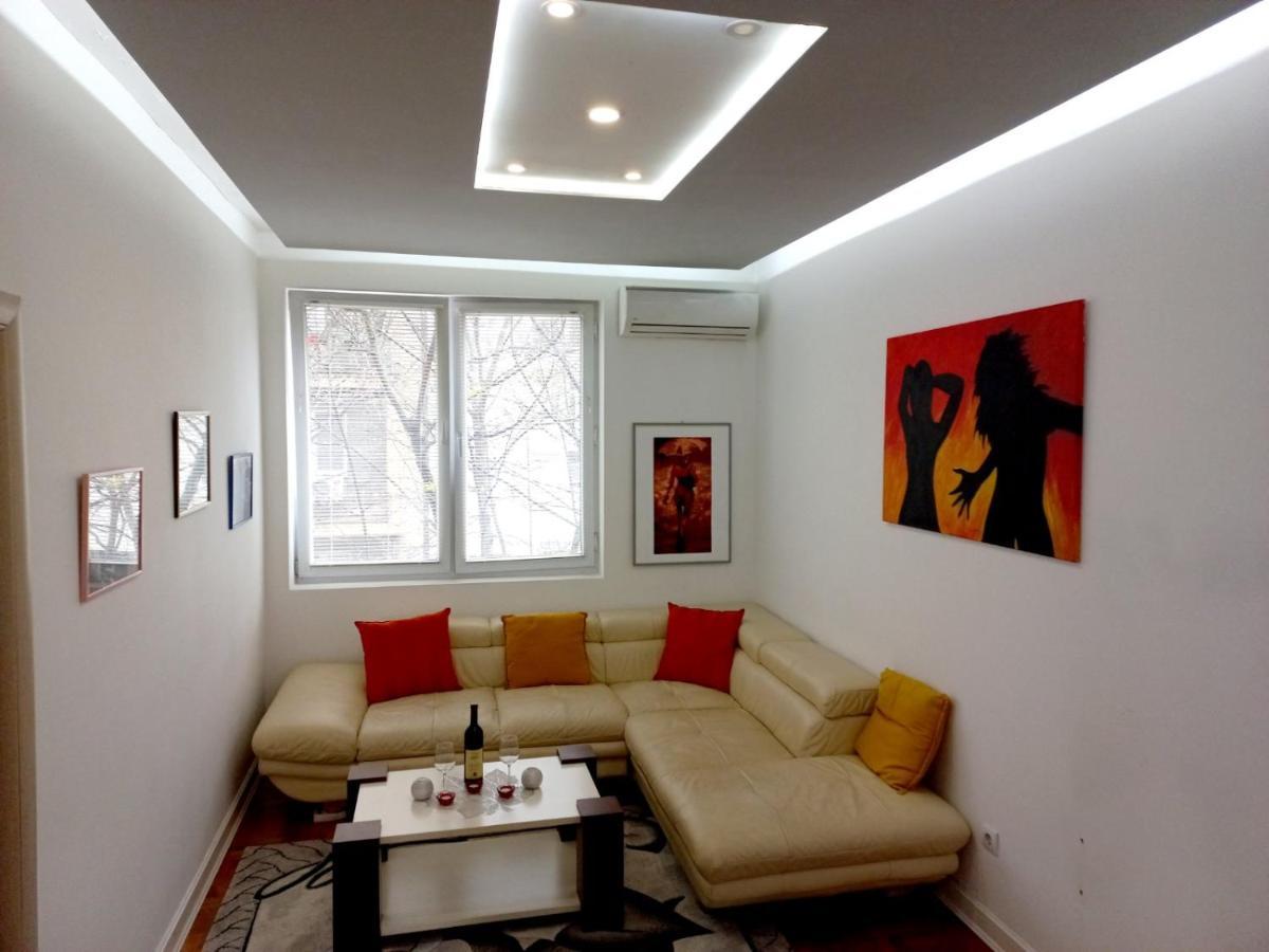 Apartment Alex Belgrado Exterior foto